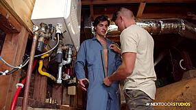 Manitas casado se lanza a gay sin condón nextdoorstudios pasión cruda