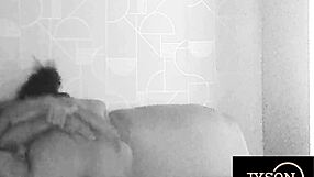 Conversational-Neutral Camera escondida flagrado ela sentado sem d� na pica do cunhado