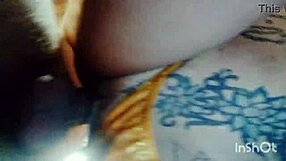 Que foda gostosa with sexy latina's tattooed ass up close