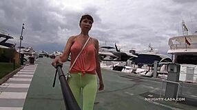 camel-toe visible in public leggings and bra flashing