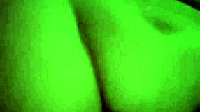 Sticking the wall dick makes the curvy MILF feel juicy pleasure