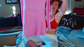 hey, what do you think of this dress try-on and unboxing with my cute friend?