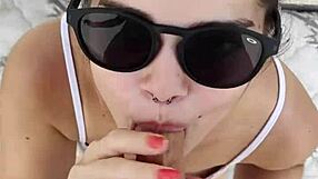 Muito Calor as Debora Sucks Deep and Fucks Doggy Style Outdoors in Part 2