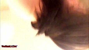 वियतनामी टीन 18+ बेंट ओवर इंटेंस डॉगीस्टाइल पाउंडिंग रॉ पावर के साथ