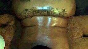 Hazelnutxxx Shows Off Her Big Ebony Ass and Nerdy Milf Charm!