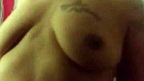 Amateur Husband and Wife Make Love at Home