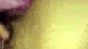 Bé Liếm Lồn Em Họ Trong Giấc Ngủ Dài