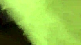 Bé Liếm Lồn Em Họ Trong Giấc Ngủ Dài