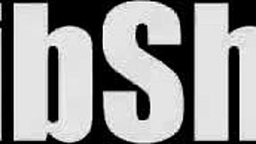 lesbian pussy exclusive banged by lizzy n phoenoisseur, so real and hot.