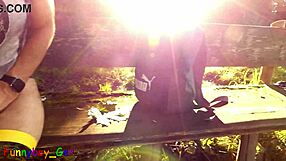 Mi-am tras pulă suculentă cu prepuț public pe banc la lac 😏