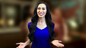 她看到变性人熟女操家伙，然后加入3D 扶她3P