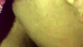 Bé Liếm Lồn Em Họ Trong Giấc Ngủ Dài