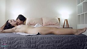 Oral Master Series: Luchi Bb Worships Feet And Squirts