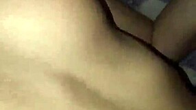 Bé Liếm Lồn Em Họ Trong Giấc Ngủ Dài