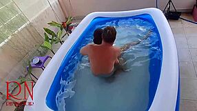 Regina Noir โดมิเนชั่นใต้น้ำ: ดูดควยและเย็ดแรงในสระ