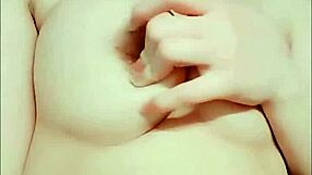 Ung 18+ Par Knepper i Værelset mens Pigen Kommer