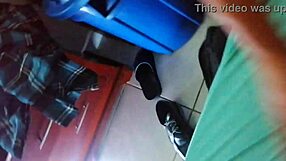 sexo duro con estudiante colombiana le beso el culo