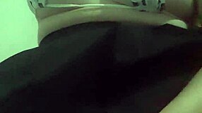 putinha masturbating her perky pussy solo 😏