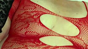 Mature Dirty Girl Fingers Herself to Orgasm with Toys