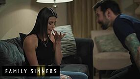 अरे Tommy Pistol, Kylie Rocket की टपकती चूत खाने से पहले ज़बरदस्त चुदाई?