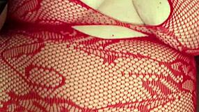 Mature Dirty Girl Fingers Herself to Orgasm with Toys