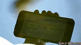 smalltits les fingers box