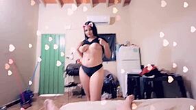 teen cheerleader sucks cock on snapchat!