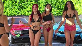 لاتينيات مثليات يرقصن ويلحسن المؤخرات.