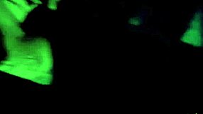 Transamos no carro sem camisinha e rolou gozada dentro!