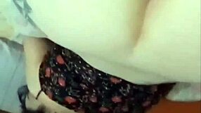 Novinha Dando Gostoso Pro Amiguinho De Trabalho