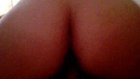 Latina couple enjoys monster cock in amateur sexy session