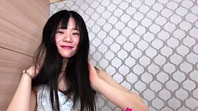 처제의 타이트한 아시아 보지가 돈 때문에 젖어!