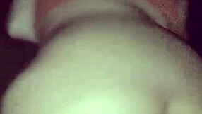 Novinha gostosa me dando a bucetona depois do trabalho.