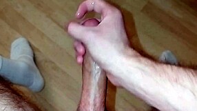 Huge cum from masturbation!