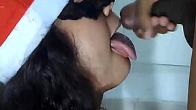 Crăciun Fericit! Soția mea plinuță ia un BBC uriaș de sărbători!