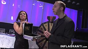 สาวอมตะดูดควยเย็ดแรงในปาร์ตี้สวิงเกอร์สุดดาร์คใส่ชุดชั้นในเซ็กซี่