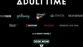 Yaramaz Gia Derza sıcak üvey anne India Summer'ı dörtlü takasla şaşırtıyor