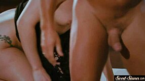 petite fantasy babe in full movie storyline