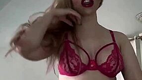 Siyah strapon tanrıçasını tapıyorsun