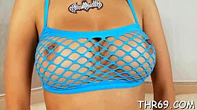 Mature Amateur Gives Oral Sex and Blowjob to Cock in POV