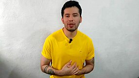 Does this 21cm twink penetrate the taco seller bareback in the sauce warehouse?