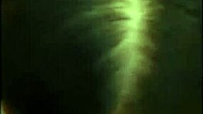 中国美女在亚洲邂逅中提供热辣口交