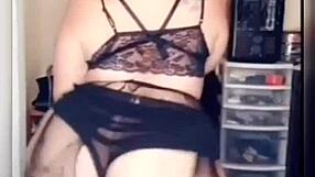 i love watchin mzheavybottom's huge ass compilaton, it's so fat and sexy!