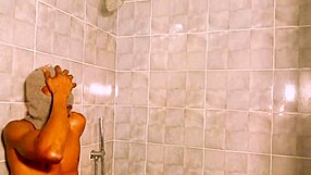 amateur receptionist meets in hotel room for a casual encounter