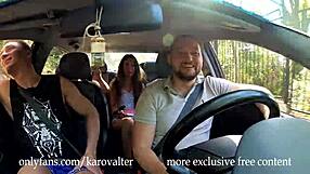 Hej, ljubica, hočeš se dati močno jebati od nas treh na prostem?