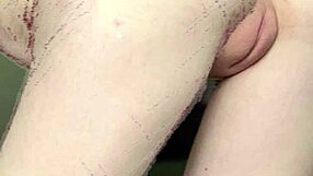 رسم ميلف هينتاي مفعمة بالشهوة لك