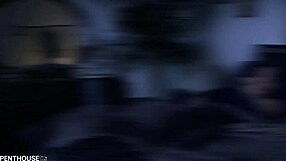 哟，丰满熟女莫妮克·富恩特斯在热辣熟女行动中渴望鸡巴！