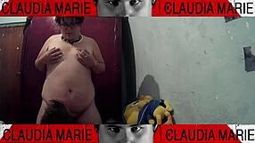 damn, tasting vaginal juices between fat thighs drives me wild