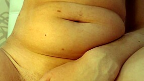 Solo woman enjoys nipple clamps in softcore scene