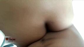 Ayúdame con la tarea y prueba mi apretado coño, ¿te animas?